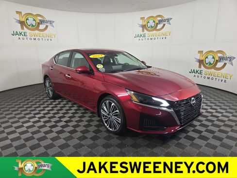 Used 2023 Nissan Altima 2.5 SL AWD/4WD image 1