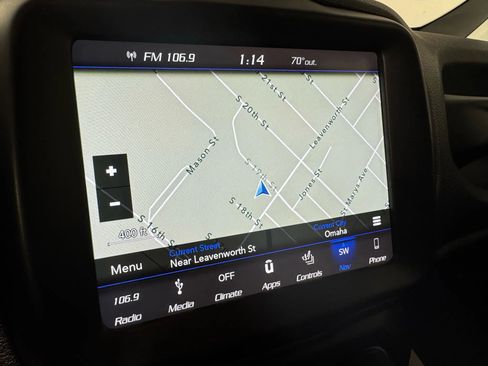 Used 2019 Jeep Renegade Limited w/ UConnect 8.4 Nav Group image 18