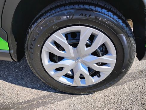 Used 2023 Toyota Corolla Cross L AWD/4WD image 25
