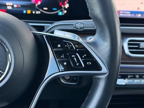 Used 2024 Mercedes-Benz GLE 350 4MATIC w/ 3rd Row Seat Package image 17