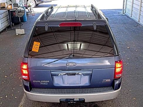 Used 2005 Ford Explorer Eddie Bauer image 4