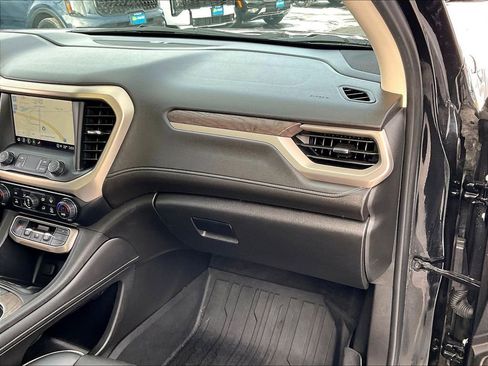 Used 2021 GMC Acadia Denali w/ Denali Ultimate Package image 12
