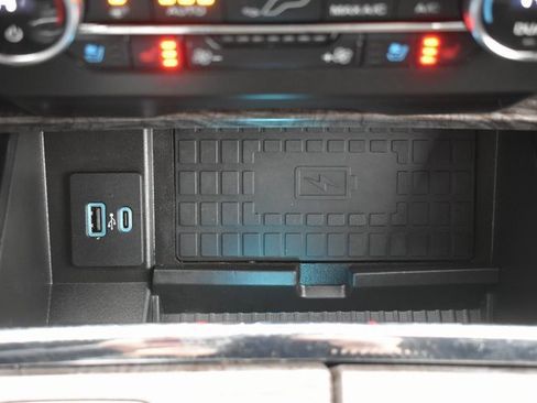 Used 2020 Ford Expedition Max Limited w/ Special Edition Package image 39