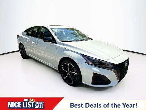 New 2025 Nissan Altima 2.5 SR w/ SR Premium Package image 1