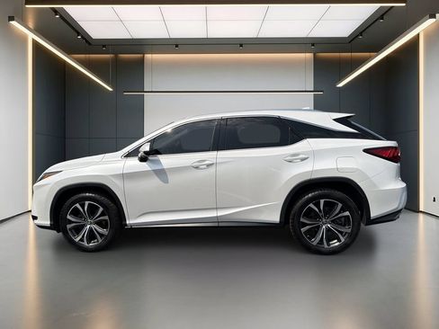 Used 2018 Lexus RX 350 FWD w/ Premium Package image 2
