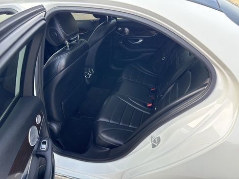 Used 2016 Mercedes-Benz C 300 4MATIC Sedan image 7