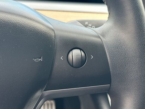 Used 2020 Tesla Model 3 Performance image 36