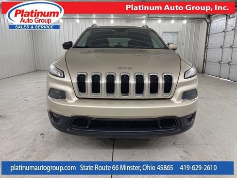 Used 2015 Jeep Cherokee Latitude w/ Comfort/Convenience Group image 8