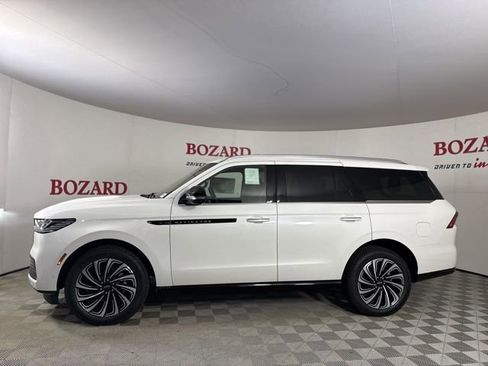 New 2025 Lincoln Navigator Black Label image 4