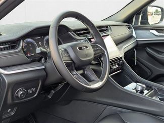 New 2025 Jeep Grand Cherokee L Limited w/ Black Appearance Package video 3