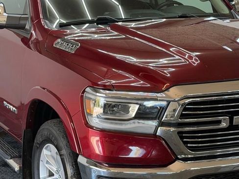 Used 2022 RAM 1500 Laramie AWD/4WD image 2
