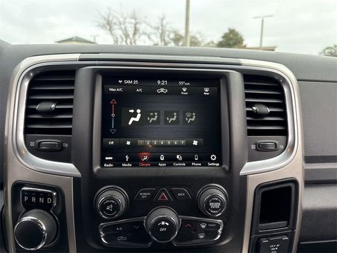 Used 2018 RAM 1500 Big Horn image 16
