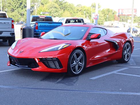Used 2026 Chevrolet Corvette Stingray Coupe w/ 1LT RWD image 5