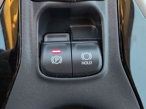 Certified 2022 Toyota Corolla LE image 27