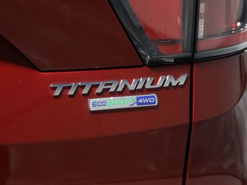 Used 2018 Ford Escape Titanium AWD/4WD image 31