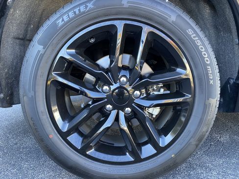 Used 2023 Dodge Durango GT image 50