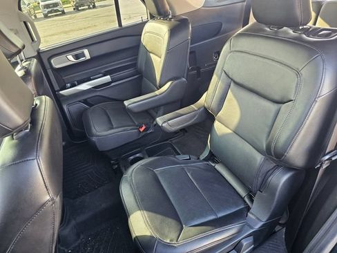 Used 2021 Ford Explorer Limited w/ Equipment Group 301A AWD/4WD image 22
