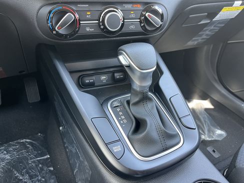 New 2025 Kia Soul LX w/ LX Technology Package image 10