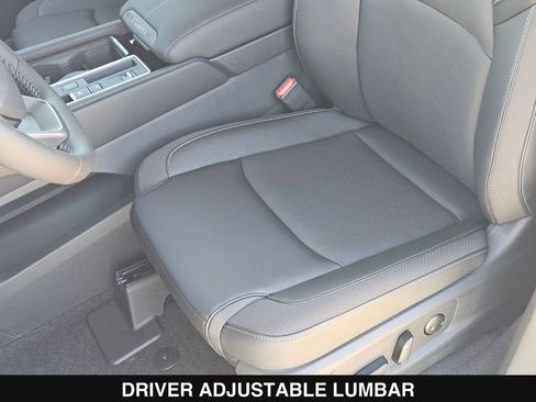 New 2026 Nissan Pathfinder SL image 16