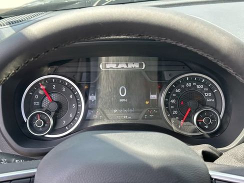 New 2026 RAM 2500 Big Horn AWD/4WD image 15