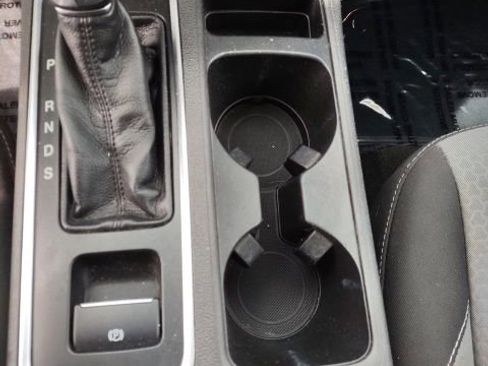 Used 2018 Ford Escape SE image 15