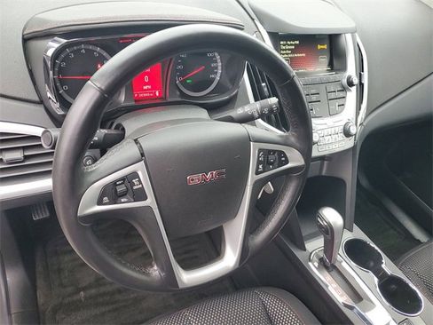 Used 2015 GMC Terrain SLE w/ Convenience Package image 17