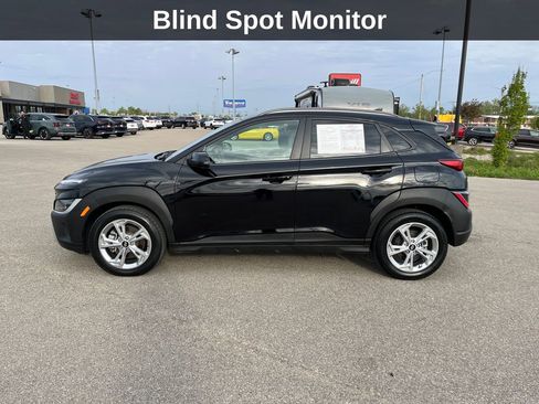 Used 2023 Hyundai Kona SEL w/ Cargo Package AWD/4WD image 2