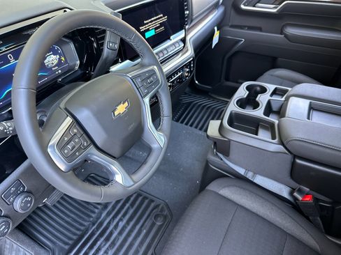 New 2025 Chevrolet Silverado 1500 LT image 10