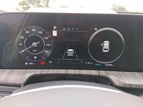 Used 2024 Kia Telluride SX Prestige w/ Towing Package AWD/4WD image 23