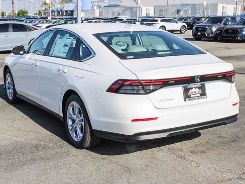 New 2026 Honda Accord LX image 8