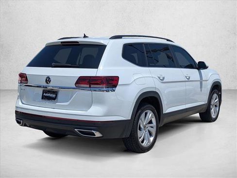 Used 2021 Volkswagen Atlas SE w/ Panoramic Sunroof Package FWD image 5