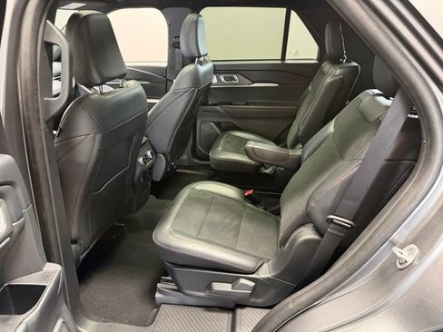 Used 2025 Ford Explorer ST w/ Sun And Sound Package AWD/4WD image 19