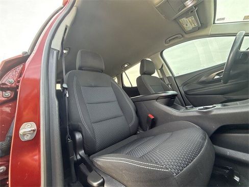 Used 2022 GMC Terrain SLE image 23