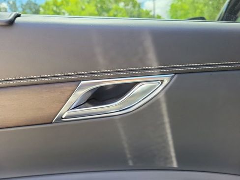 Used 2023 Genesis GV80 3.5T AWD/4WD image 11