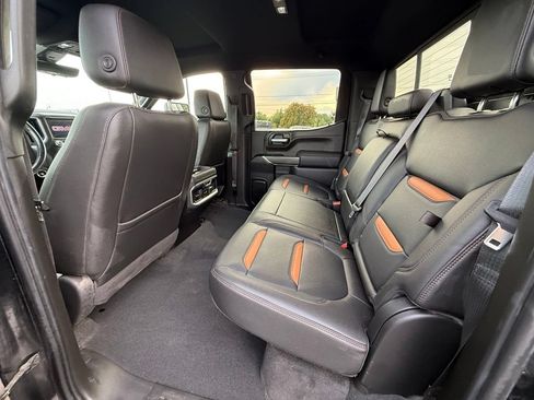 Used 2021 GMC Sierra 1500 AT4 w/ Technology Package AWD/4WD image 21