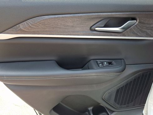 Used 2023 Jeep Grand Cherokee Limited AWD/4WD image 19