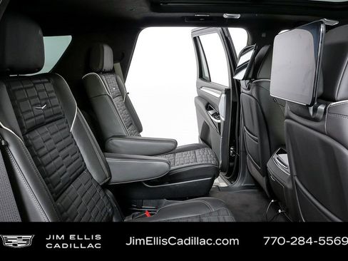 Certified 2025 Cadillac Escalade Sport Platinum image 24