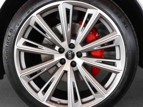 New 2026 Audi Q8 Prestige image 7