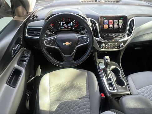 Used 2018 Chevrolet Equinox LT w/ Sun & Infotainment Package FWD image 12