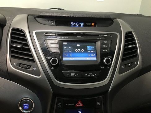 Used 2016 Hyundai Elantra Limited FWD image 27