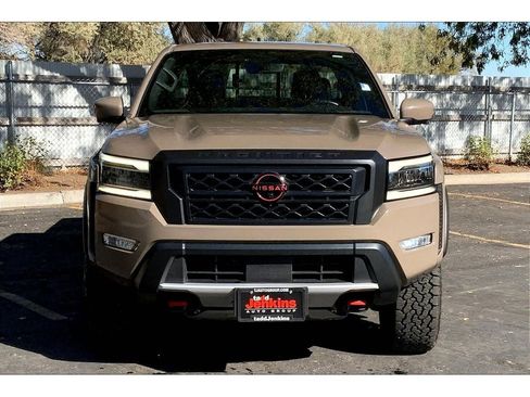 Used 2023 Nissan Frontier PRO-4X w/ Pro-4X Premium Package image 3