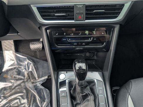 Certified 2025 Volkswagen Taos SEL w/ Taos Adventure Package image 13