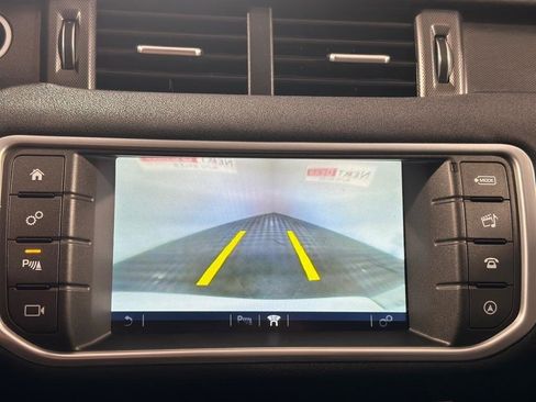 Used 2018 Land Rover Range Rover Evoque SE image 21