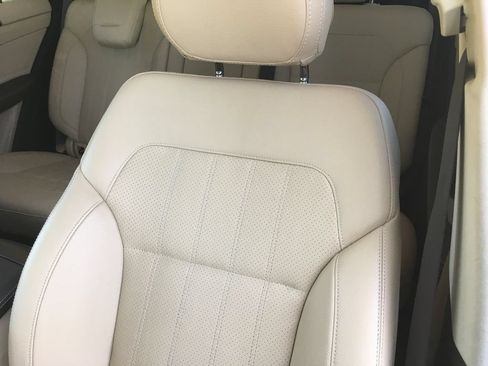 Used 2018 Mercedes-Benz GLE 350 4MATIC image 24