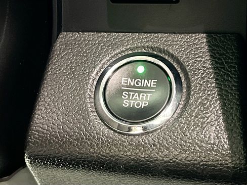 Used 2021 Ford Expedition Platinum image 24