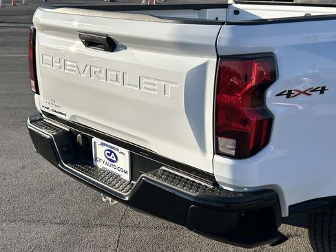 Used 2024 Chevrolet Colorado W/T w/ WT Convenience Package image 12