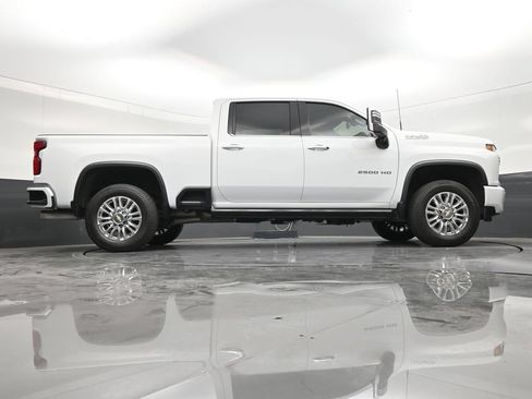 Used 2023 Chevrolet Silverado 2500 High Country w/ Z71 Off-Road Package AWD/4WD image 25