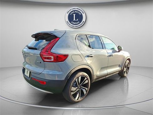 New 2025 Volvo XC40 B5 Ultra w/ Protection Package Premier image 4