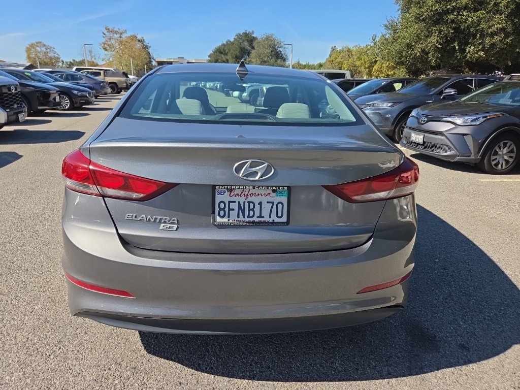 Used 2017 Hyundai Elantra SE FWD image 4