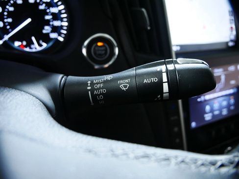 Used 2023 INFINITI Q50 Sensory AWD/4WD image 32